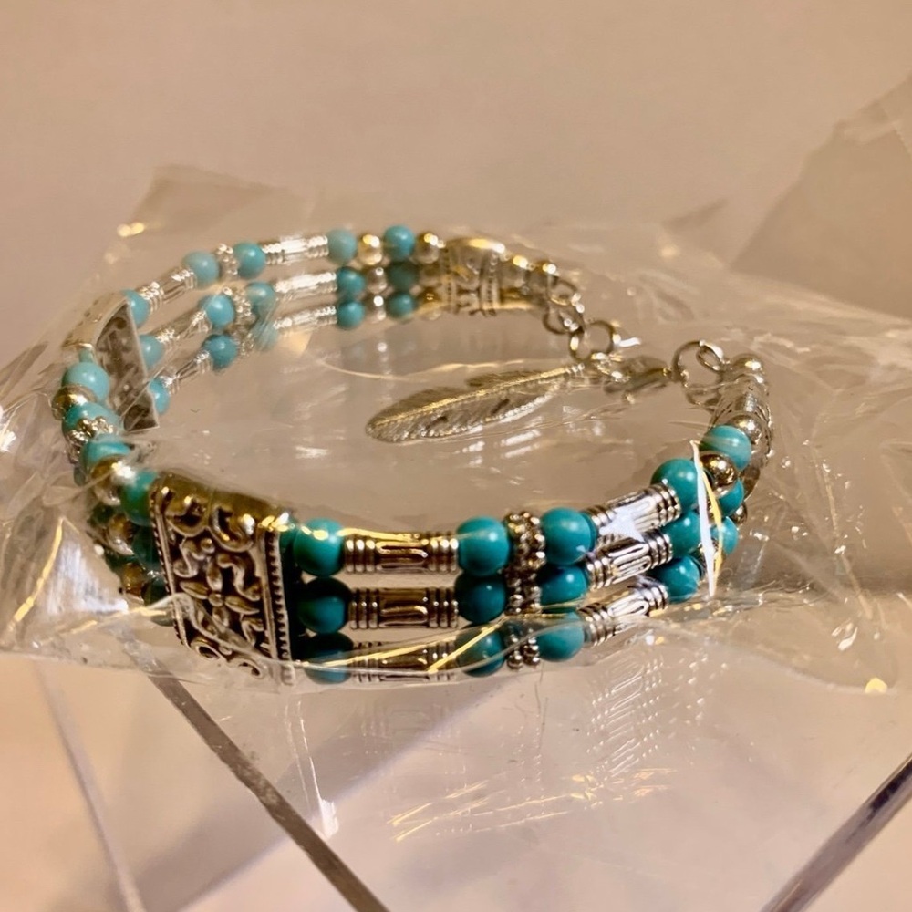 Turquoise and Silver Beaded Bracelet